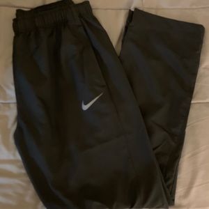 Nike lightweight water resistant workout pants
